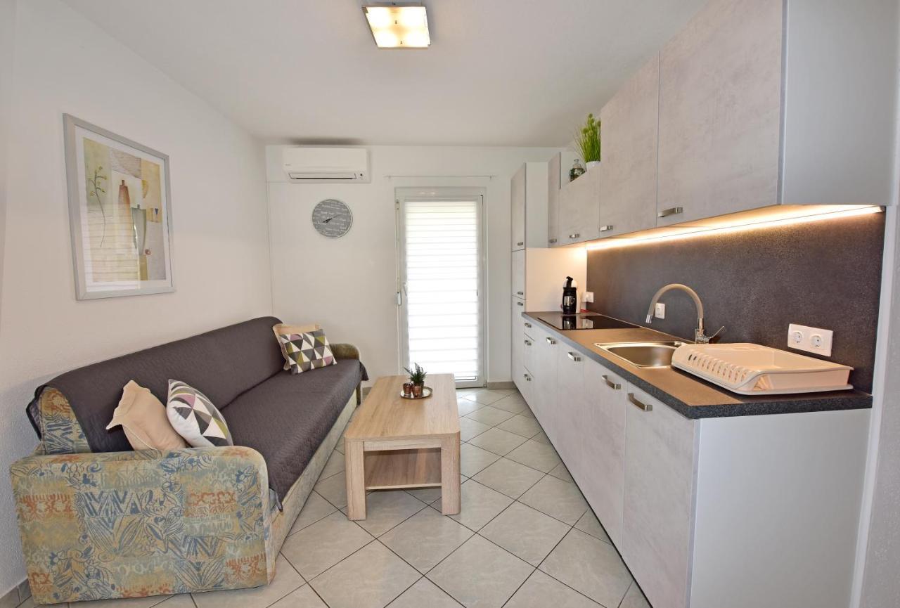 Apartments Elin Sofia Пореч Экстерьер фото