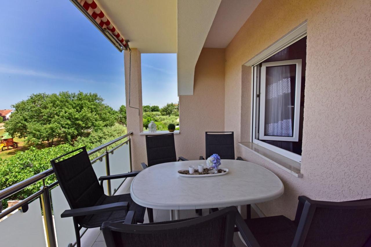 Apartments Elin Sofia Пореч Экстерьер фото