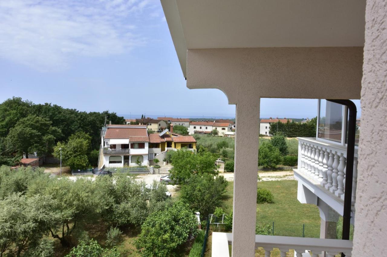 Apartments Elin Sofia Пореч Экстерьер фото